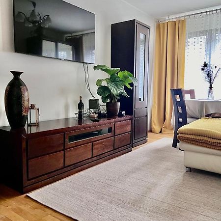 Yellow Apartment Airport Galeria Mokotow Netflix Warszawa Eksteriør bilde