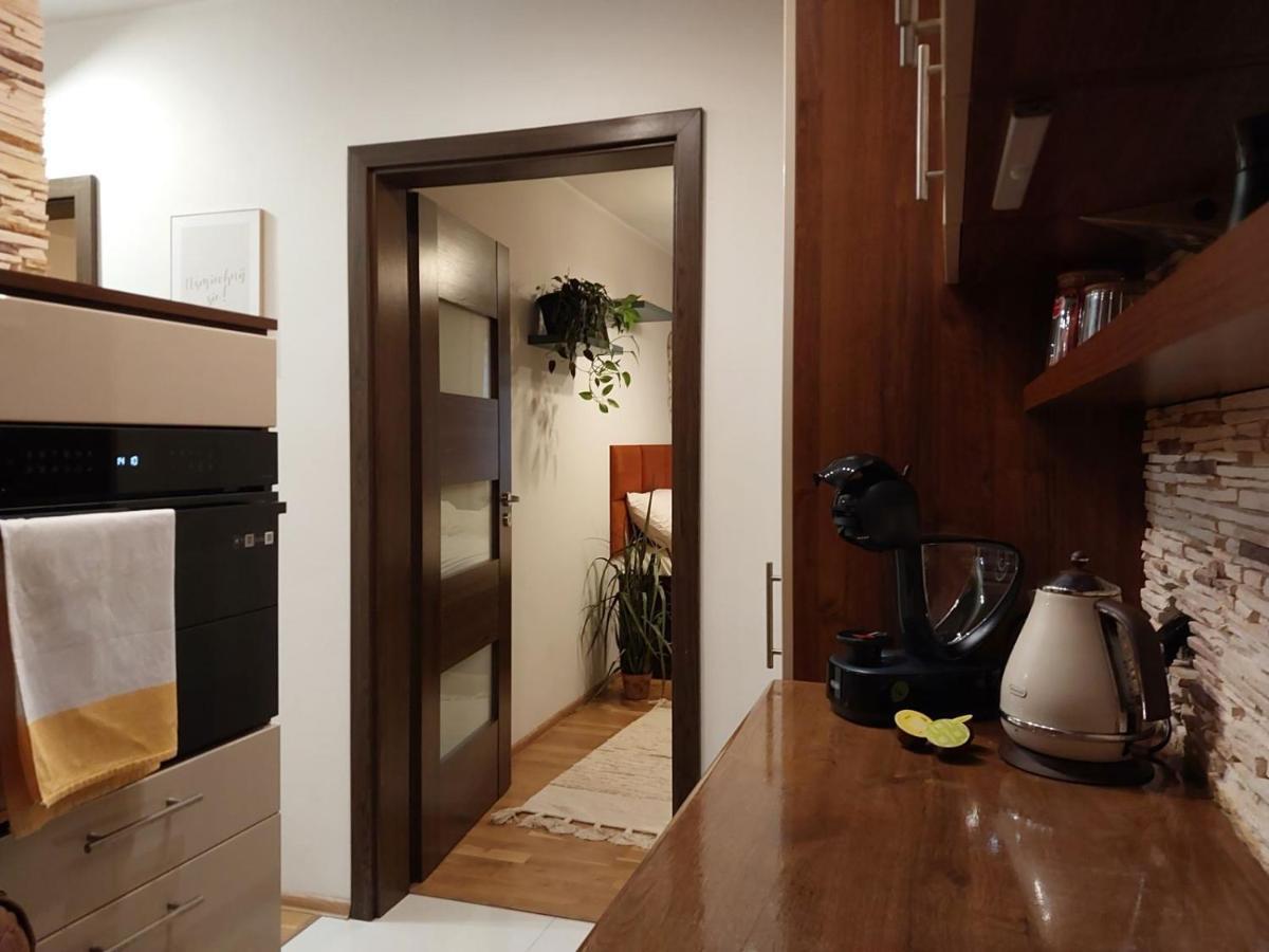 Yellow Apartment Airport Galeria Mokotow Netflix Warszawa Eksteriør bilde